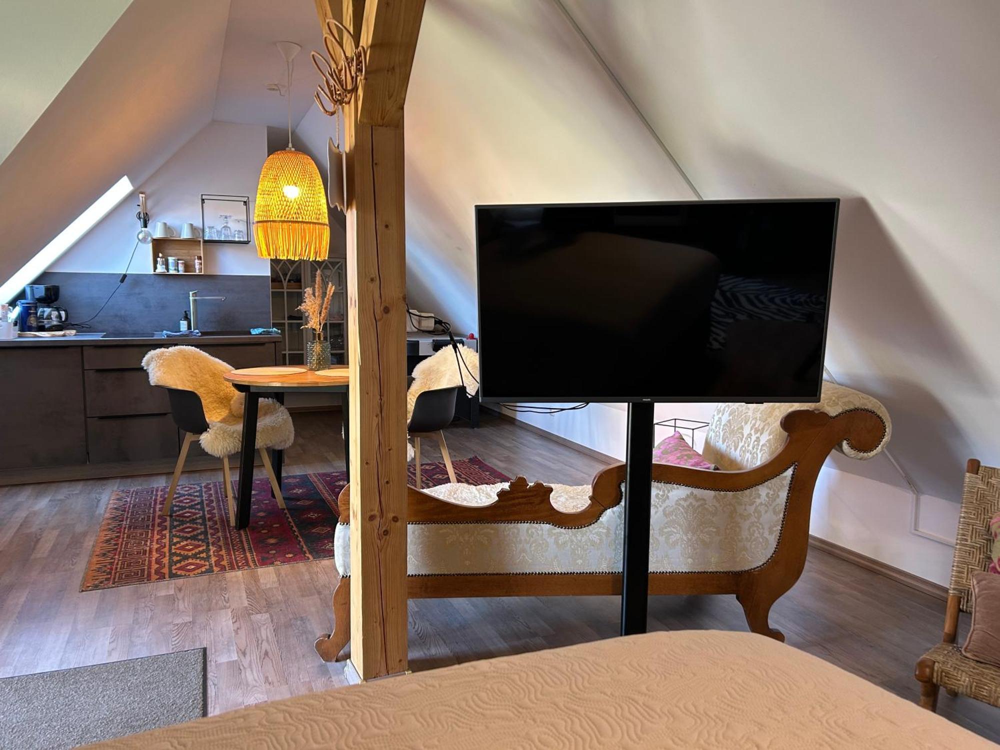 Bezaubernde Ferienwohnung Mit Rosengarten Waldershof Exteriér fotografie